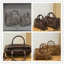 Picture of Balenciaga Handbags _SKUfw236284712fw